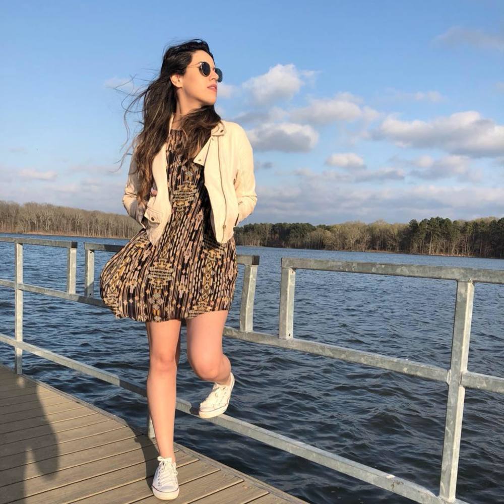 Meet your Posher, Eluz